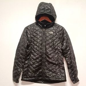 The Northface thermalball Women Jacket